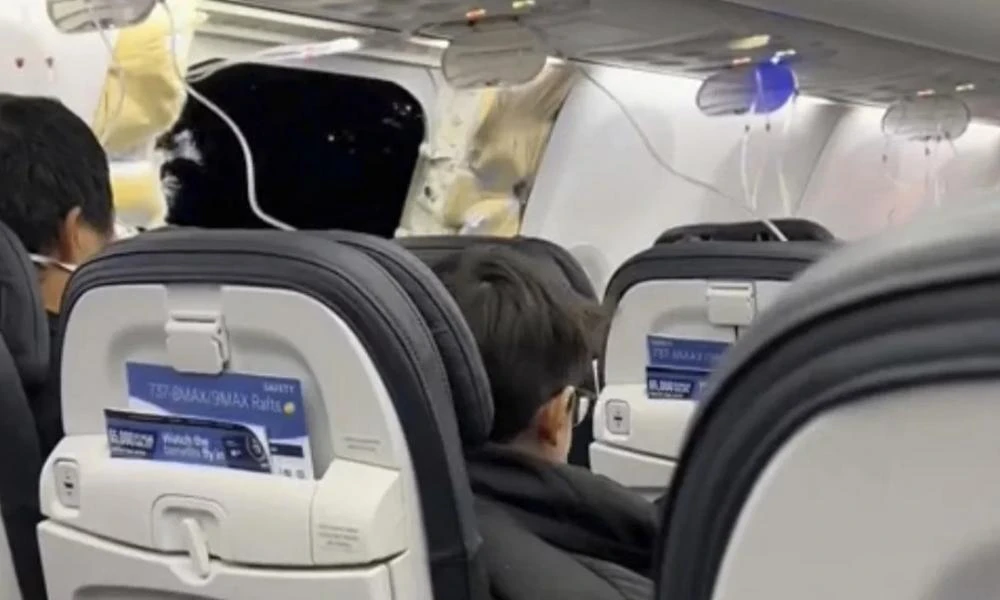 Συναγερμός στην United Airlines: Προβλήματα σε 5 αεροσκάφη Boeing 737 αποκαλύφθηκαν μετά τον πανικό σε πτήση